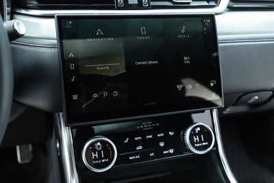 2024 Jaguar XF R-Dynamic SE