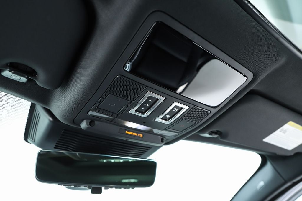 2024 Jaguar XF R-Dynamic SE