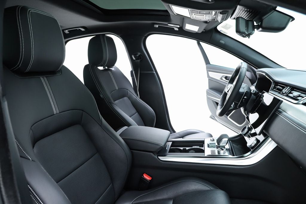 2024 Jaguar XF R-Dynamic SE