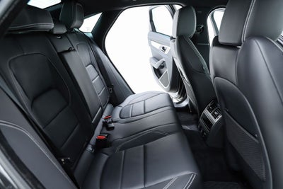 2024 Jaguar XF R-Dynamic SE