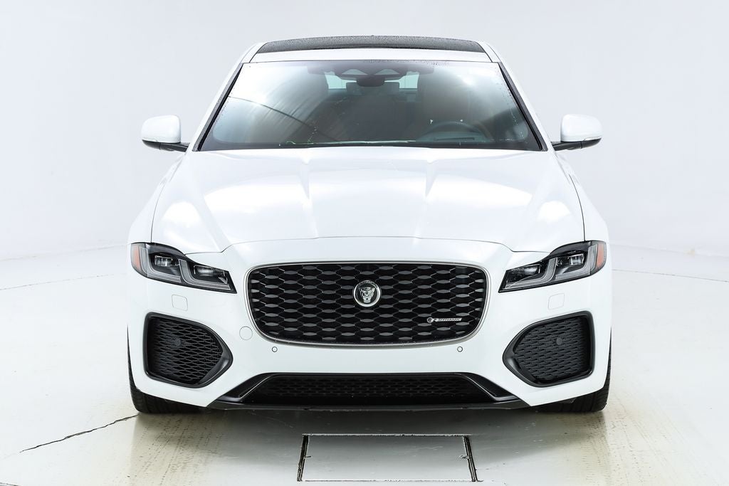 2024 Jaguar XF R-Dynamic SE