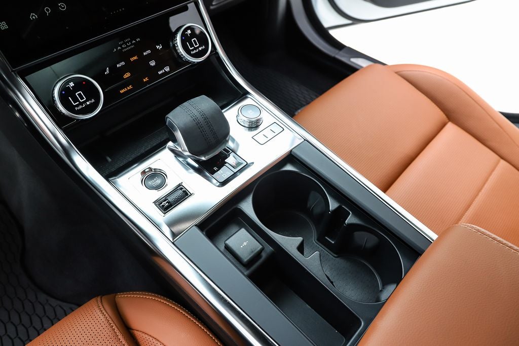 2024 Jaguar XF R-Dynamic SE