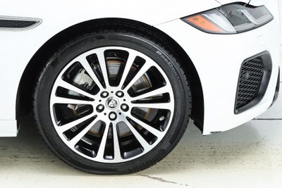 2024 Jaguar XF R-Dynamic SE