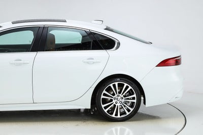 2024 Jaguar XF R-Dynamic SE