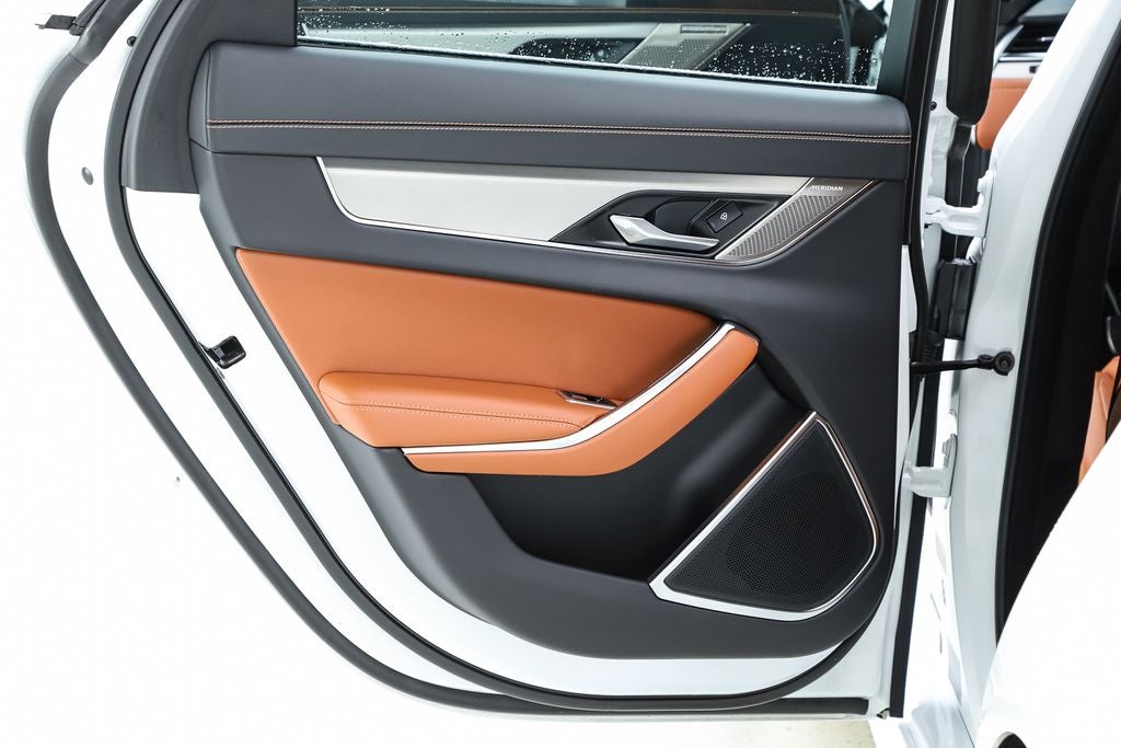 2024 Jaguar XF R-Dynamic SE