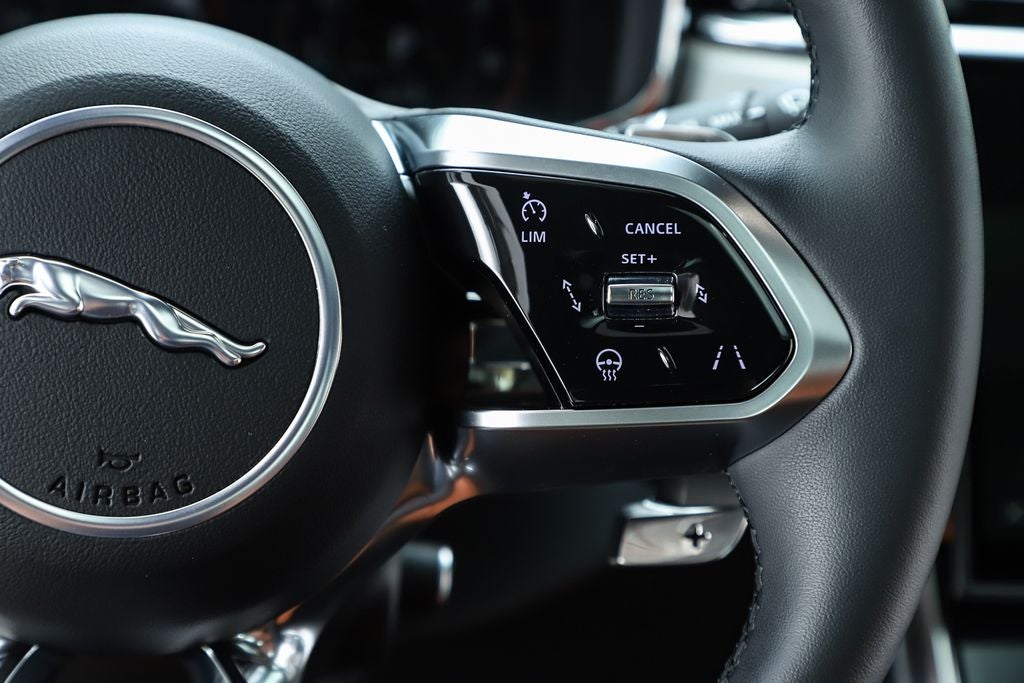 2024 Jaguar XF R-Dynamic SE