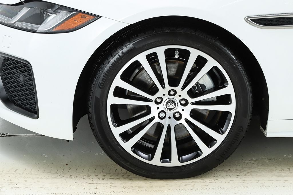 2024 Jaguar XF R-Dynamic SE