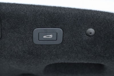 2024 Jaguar XF R-Dynamic SE