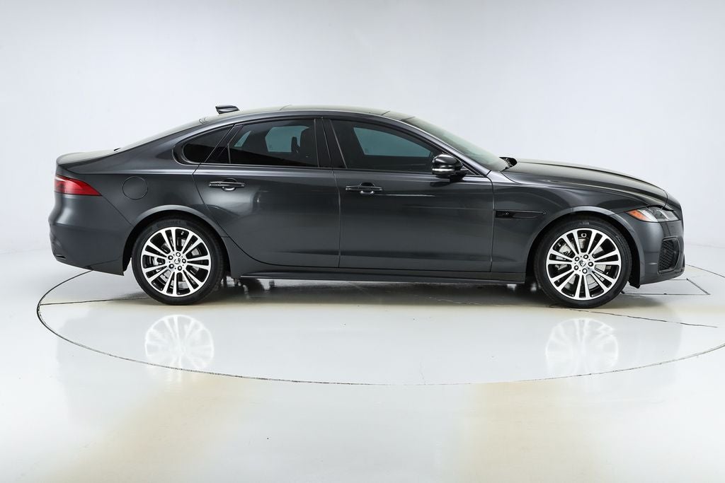 2024 Jaguar XF R-Dynamic SE