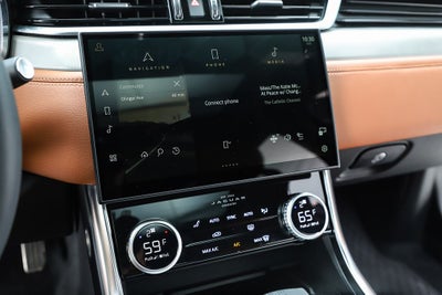 2024 Jaguar XF R-Dynamic SE