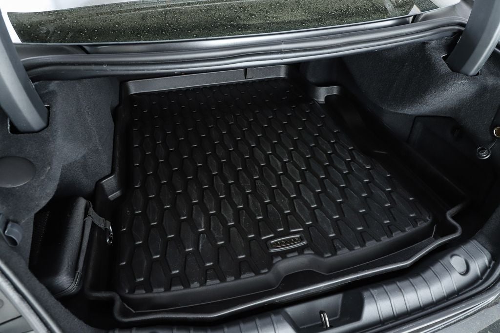 2024 Jaguar XF R-Dynamic SE