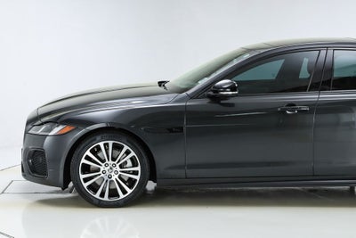 2024 Jaguar XF R-Dynamic SE