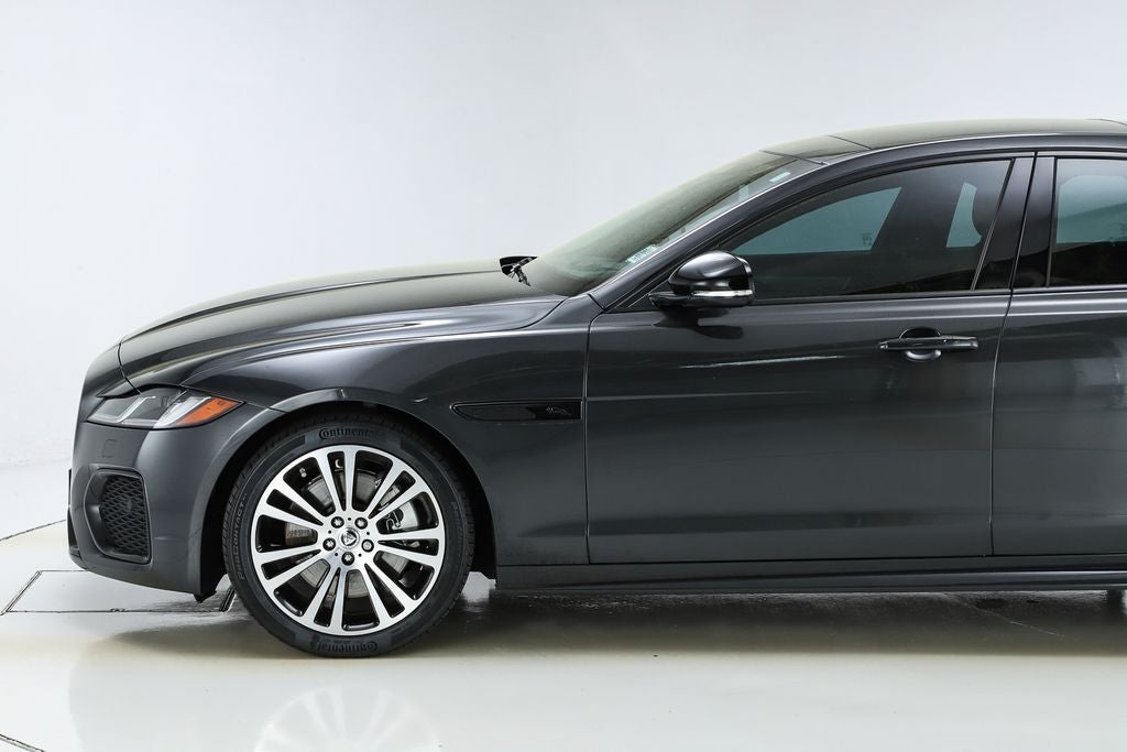 2024 Jaguar XF R-Dynamic SE