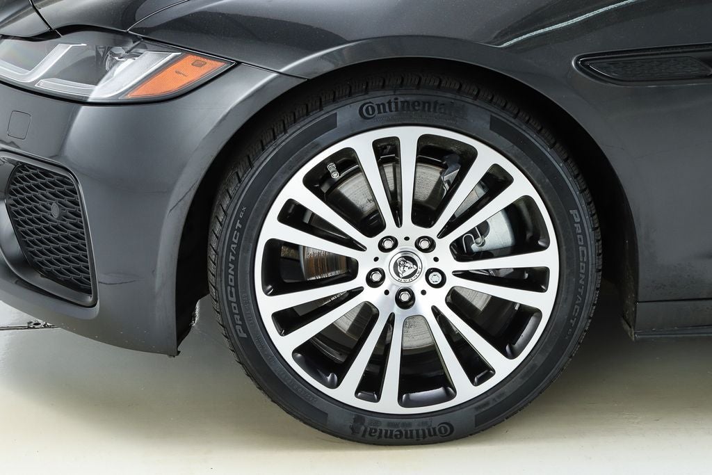 2024 Jaguar XF R-Dynamic SE