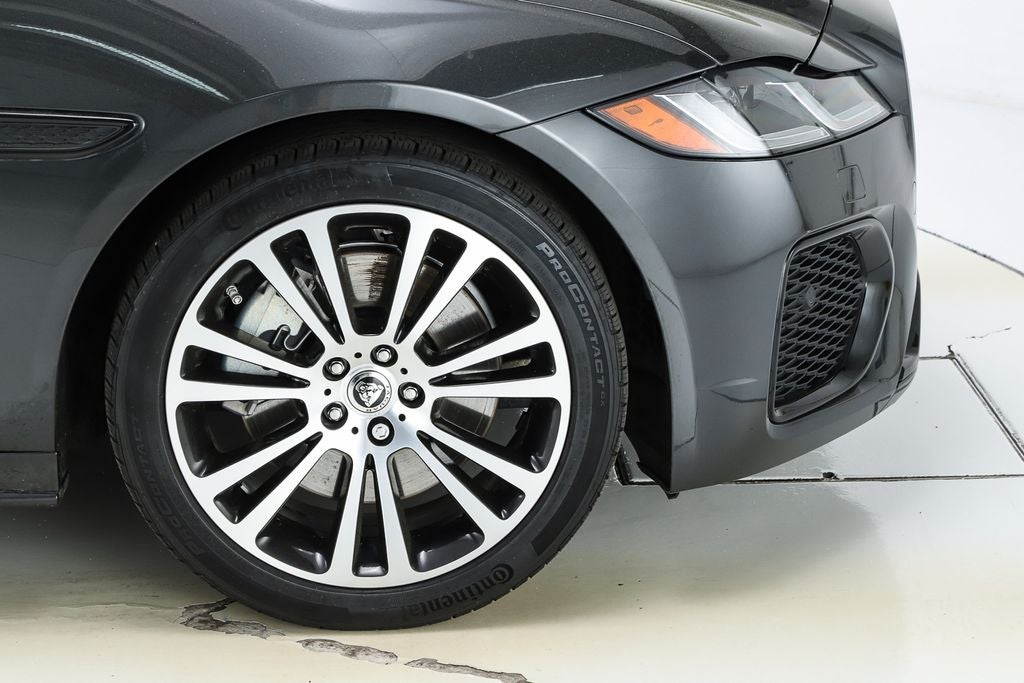 2024 Jaguar XF R-Dynamic SE