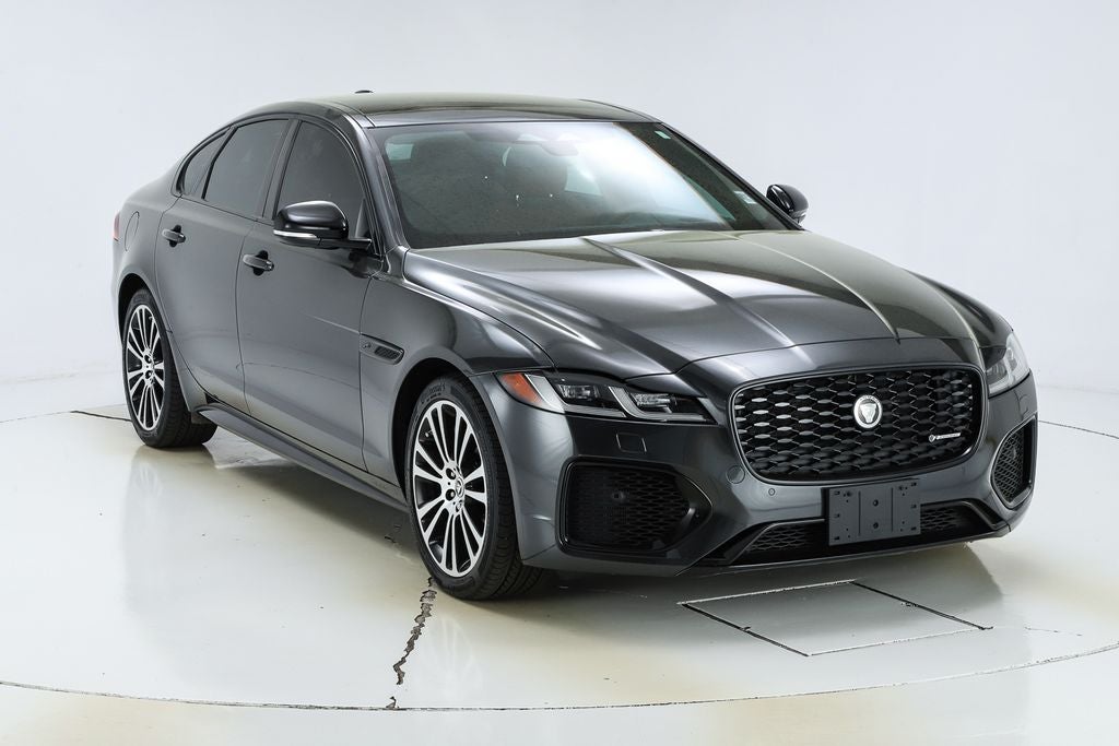 2024 Jaguar XF R-Dynamic SE