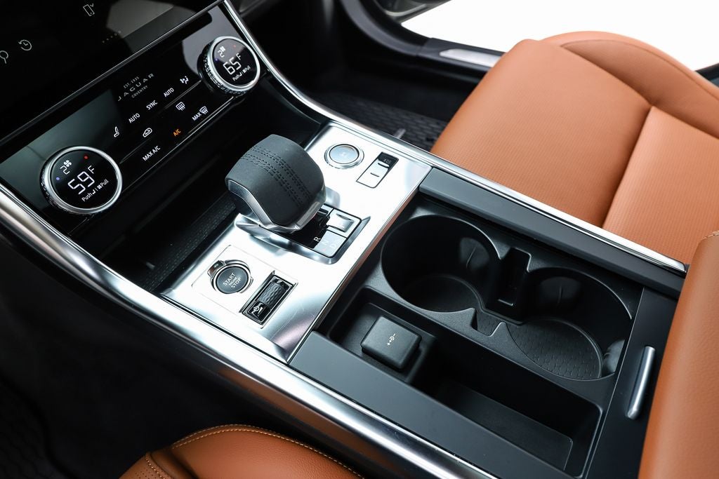 2024 Jaguar XF R-Dynamic SE