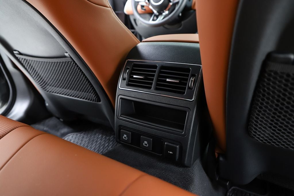 2024 Jaguar XF R-Dynamic SE