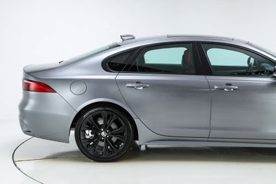 2024 Jaguar XF R-Dynamic SE