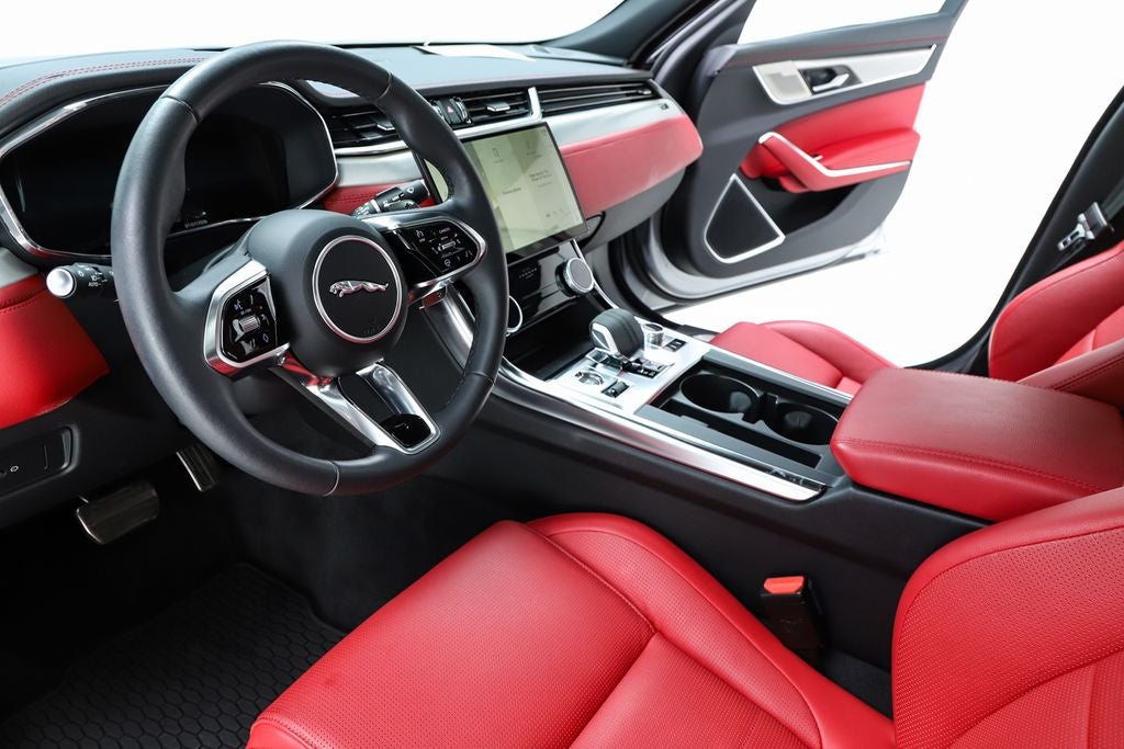 2024 Jaguar XF R-Dynamic SE