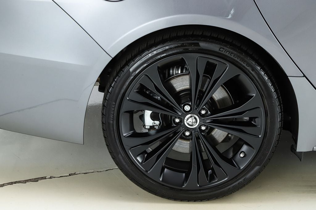 2024 Jaguar XF R-Dynamic SE