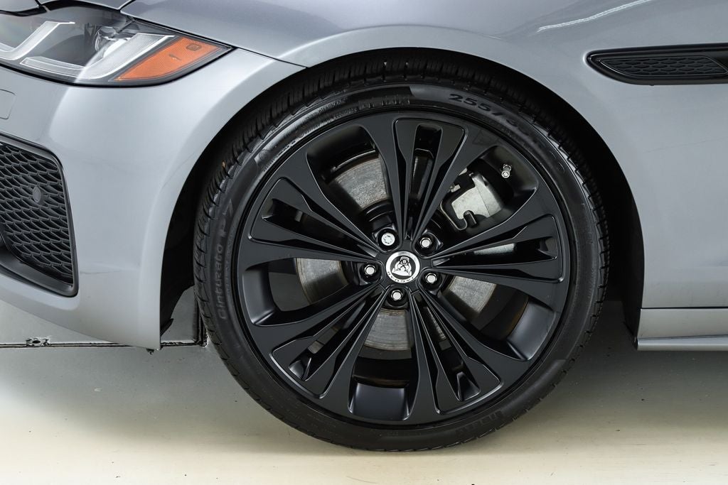 2024 Jaguar XF R-Dynamic SE