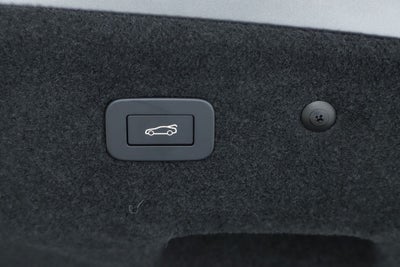 2024 Jaguar XF R-Dynamic SE