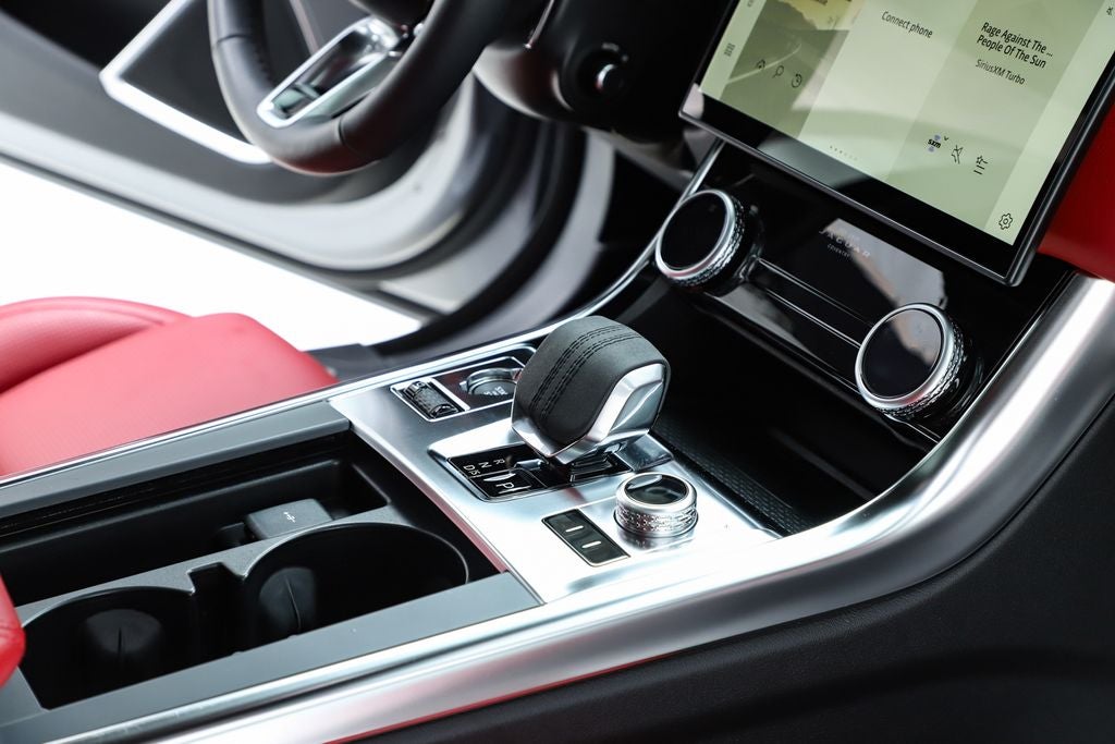 2024 Jaguar XF R-Dynamic SE