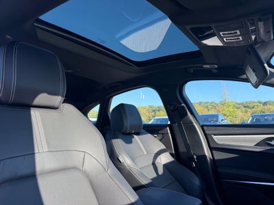 2024 Jaguar XF R-Dynamic SE