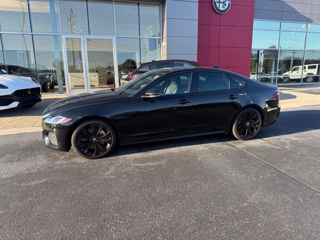 2024 Jaguar XF R-Dynamic SE
