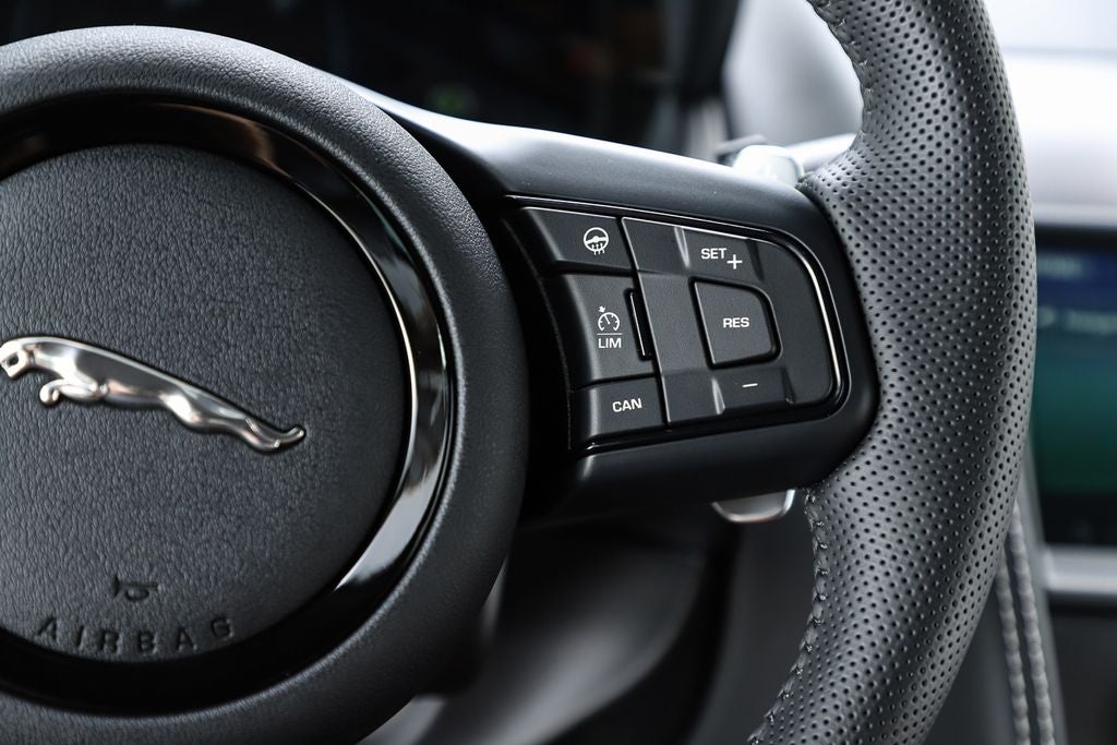2024 Jaguar F-TYPE P575 R75