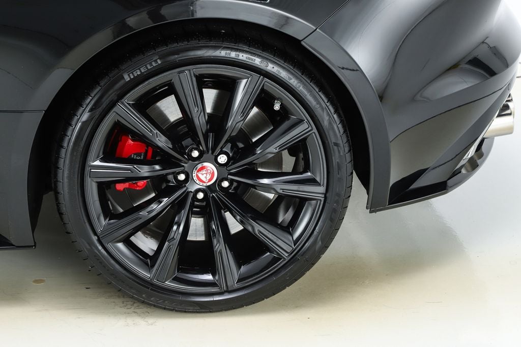 2022 Jaguar F-TYPE R