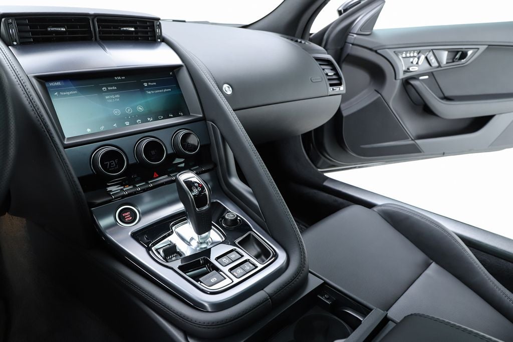 2022 Jaguar F-TYPE R