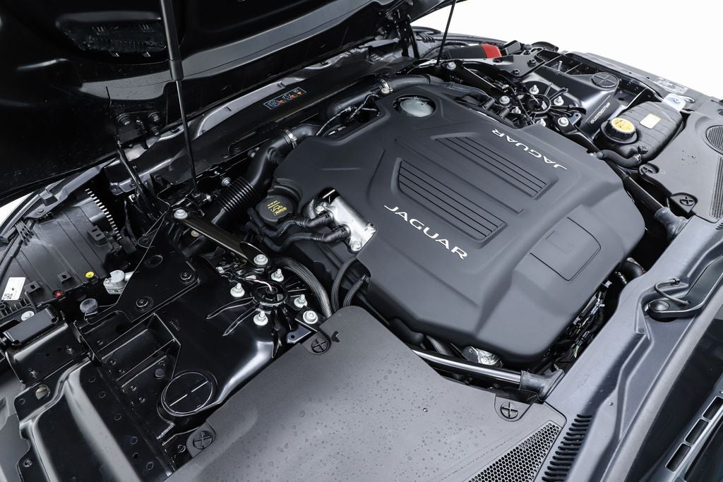 2022 Jaguar F-TYPE R