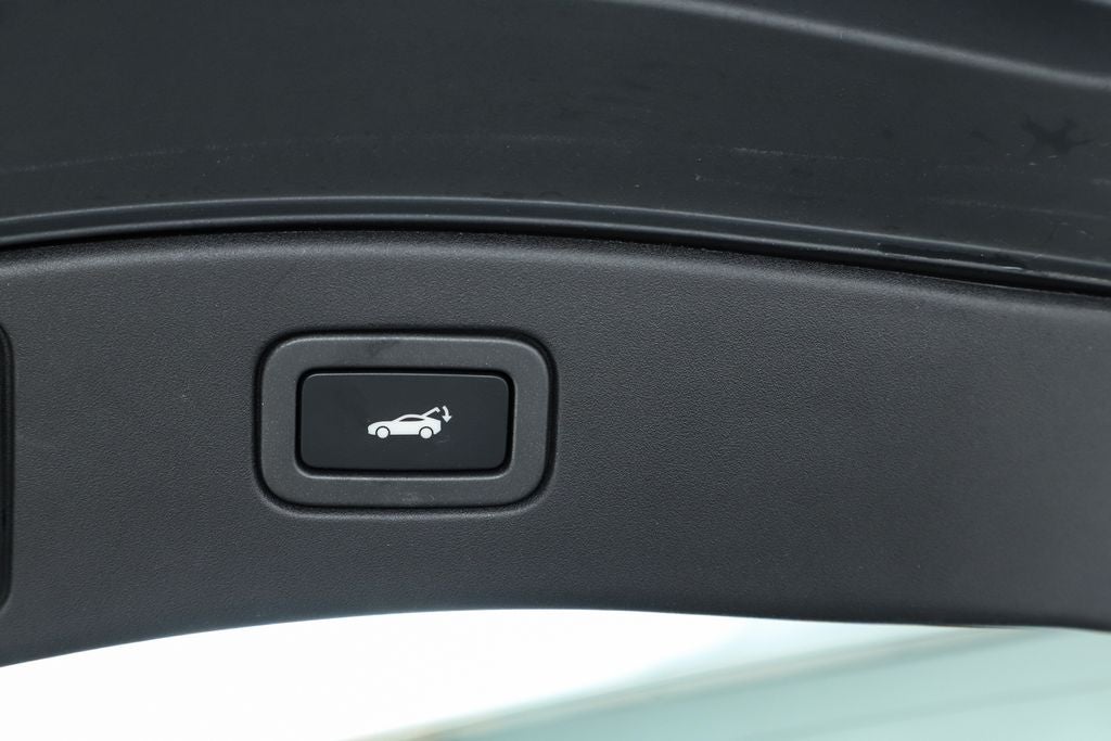 2022 Jaguar F-TYPE R