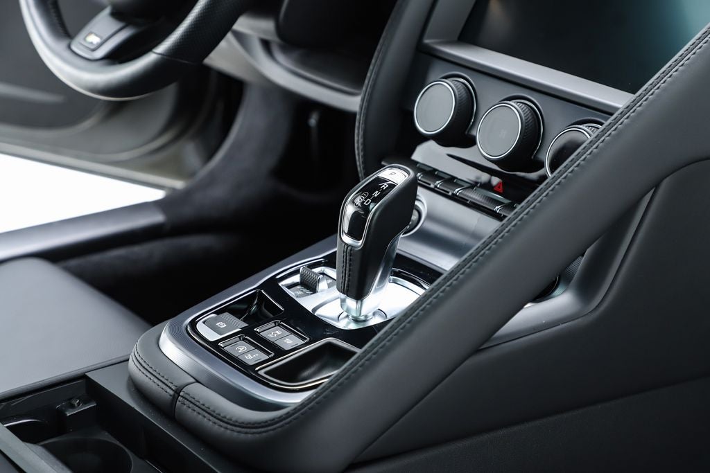 2022 Jaguar F-TYPE R