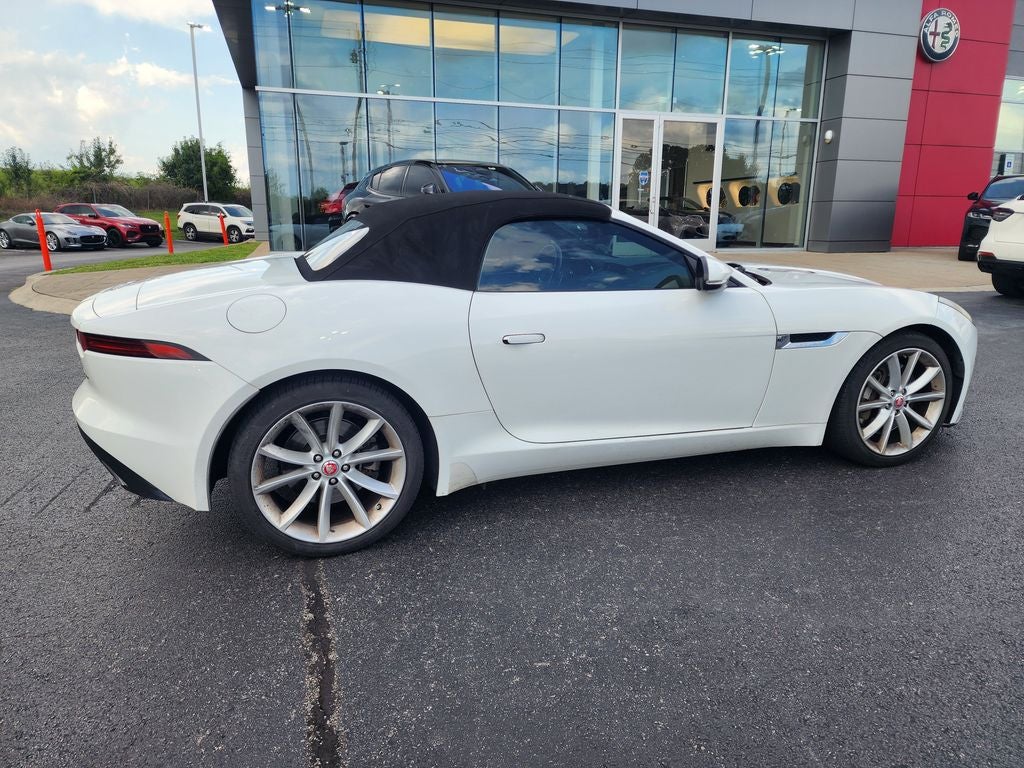 2019 Jaguar F-TYPE P300