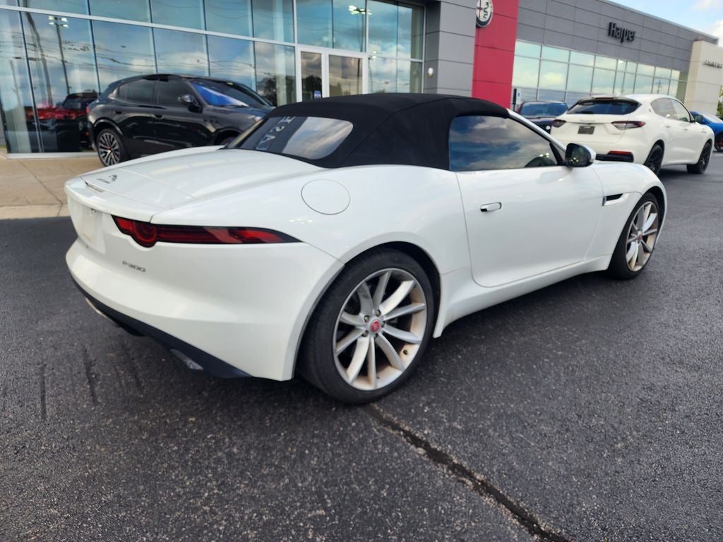 2019 Jaguar F-TYPE P300