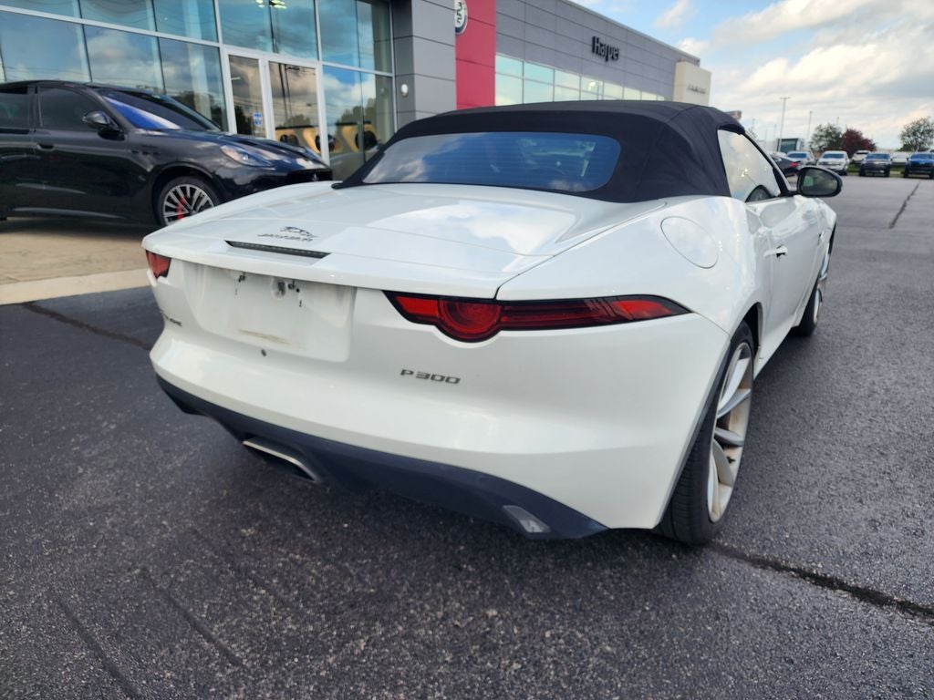 2019 Jaguar F-TYPE P300