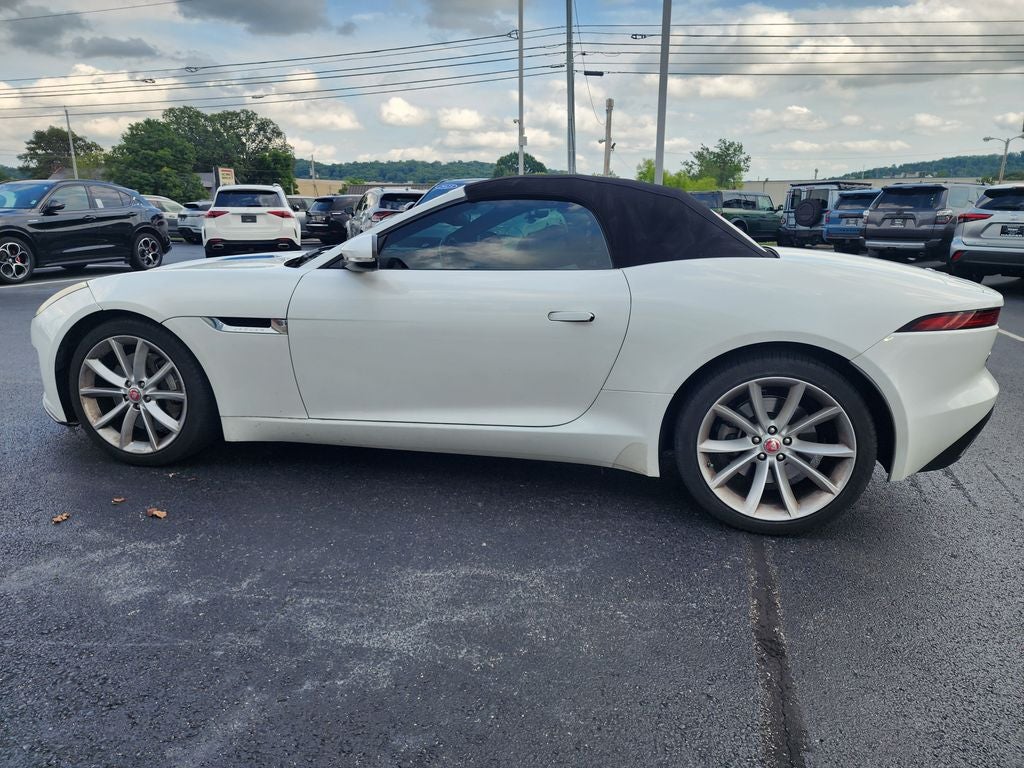 2019 Jaguar F-TYPE P300