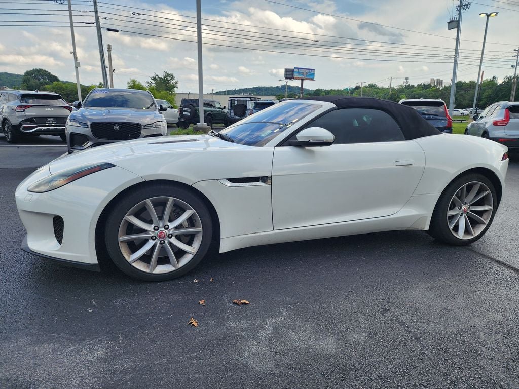 2019 Jaguar F-TYPE P300