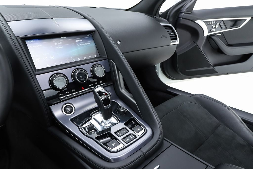 2019 Jaguar F-TYPE P300