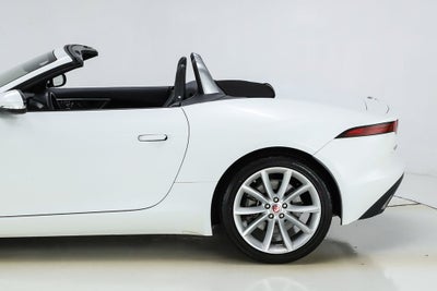 2019 Jaguar F-TYPE P300