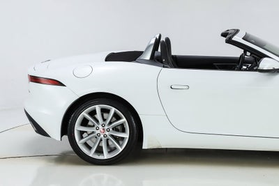2019 Jaguar F-TYPE P300