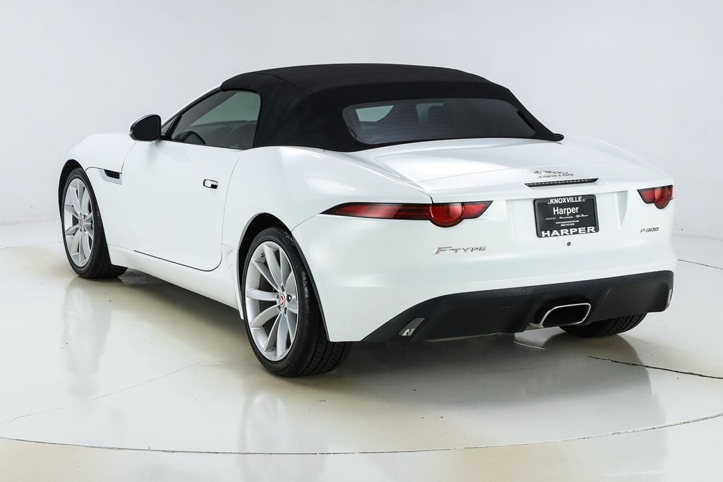 2019 Jaguar F-TYPE P300
