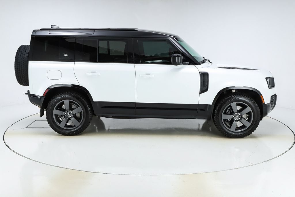 2023 Land Rover Defender 110 X-Dynamic SE