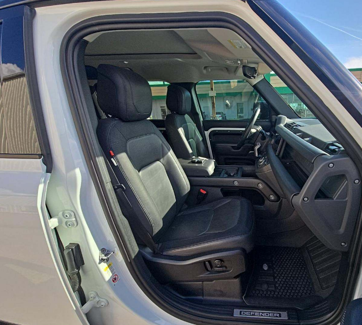 2023 Land Rover Defender 110 X-Dynamic SE