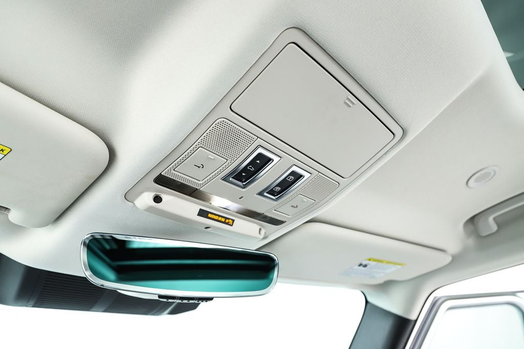 2023 Land Rover Defender 110 X-Dynamic SE