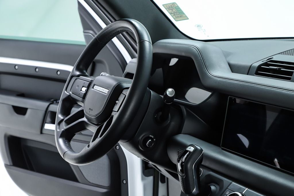 2023 Land Rover Defender 110 X-Dynamic SE