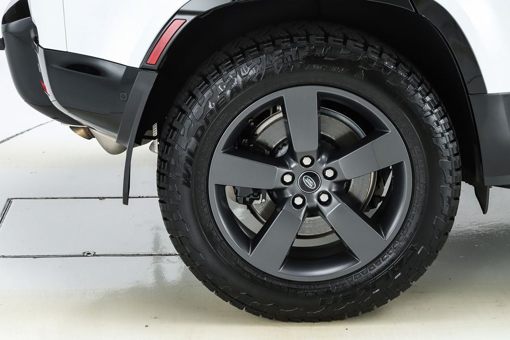 2023 Land Rover Defender 110 X-Dynamic SE